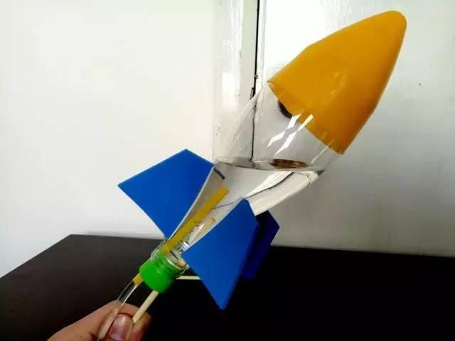 水火箭制作方法 简单几步教你自制水火箭