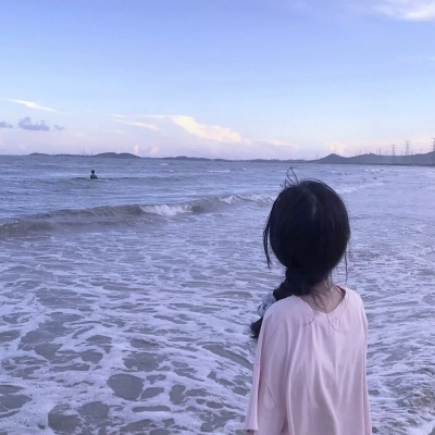 海边女生头像侧面唯美